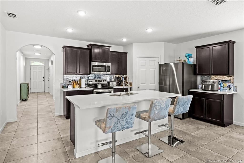 1749 SW Alberca Lane, Port Saint Lucie, FL 34953 Photo