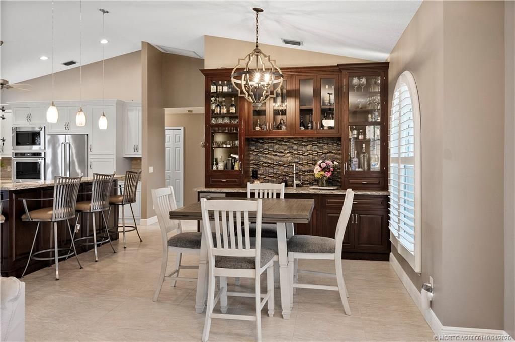 5688 SE Pot O Gold Place, Stuart, FL 34997 Photo