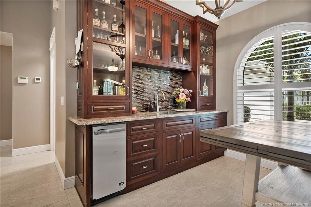 5688 SE Pot O Gold Place, Stuart, FL 34997 Photo