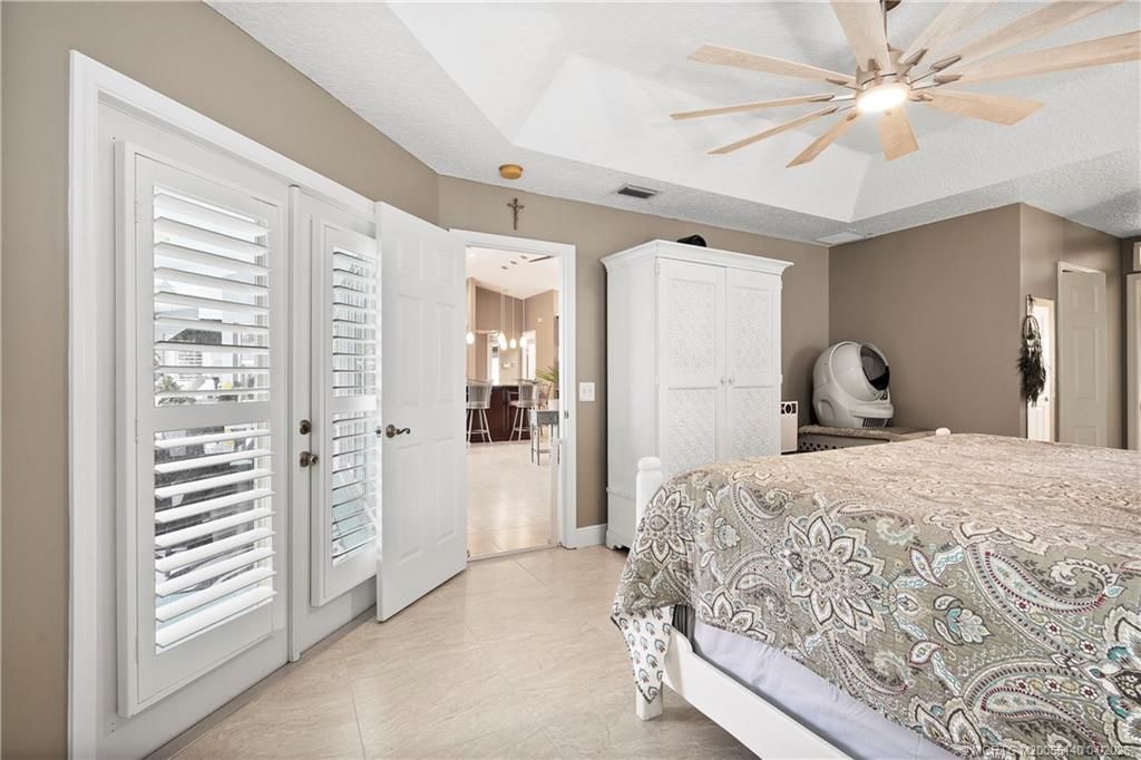 5688 SE Pot O Gold Place, Stuart, FL 34997 Photo