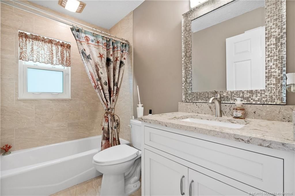5688 SE Pot O Gold Place, Stuart, FL 34997 Photo