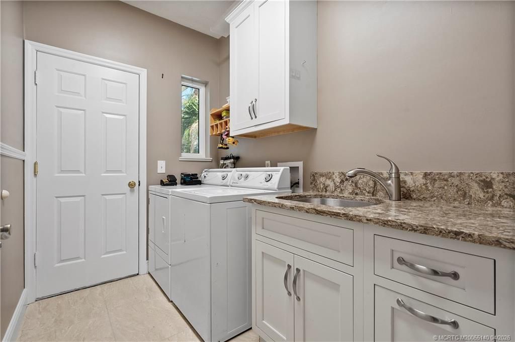 5688 SE Pot O Gold Place, Stuart, FL 34997 Photo
