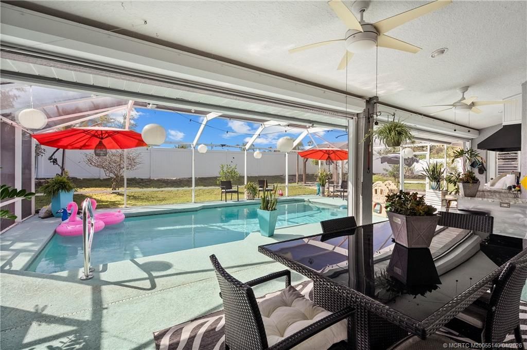 5688 SE Pot O Gold Place, Stuart, FL 34997 Photo