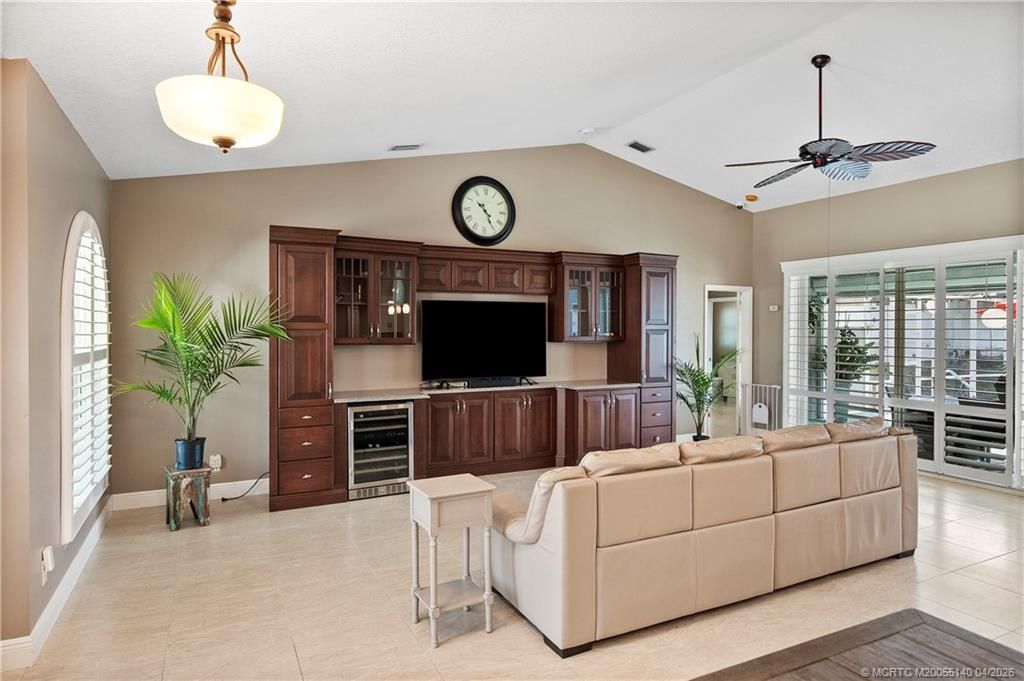 5688 SE Pot O Gold Place, Stuart, FL 34997 Photo