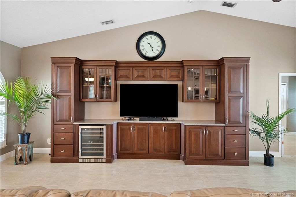 5688 SE Pot O Gold Place, Stuart, FL 34997 Photo