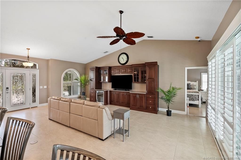 5688 SE Pot O Gold Place, Stuart, FL 34997 Photo