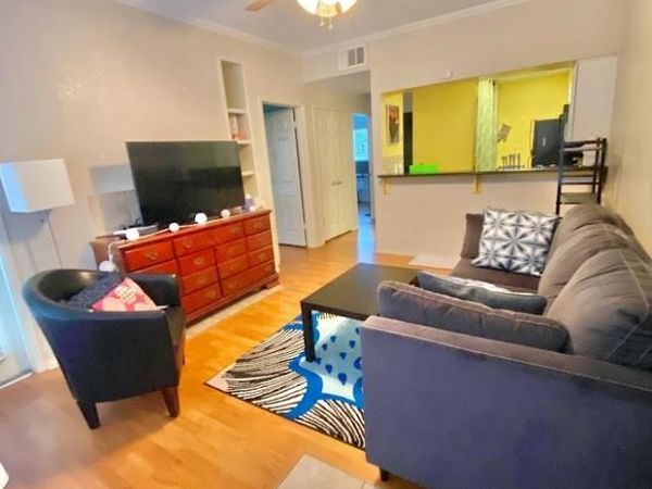 807 W 25th ST, Unit 215, Austin, TX 78705