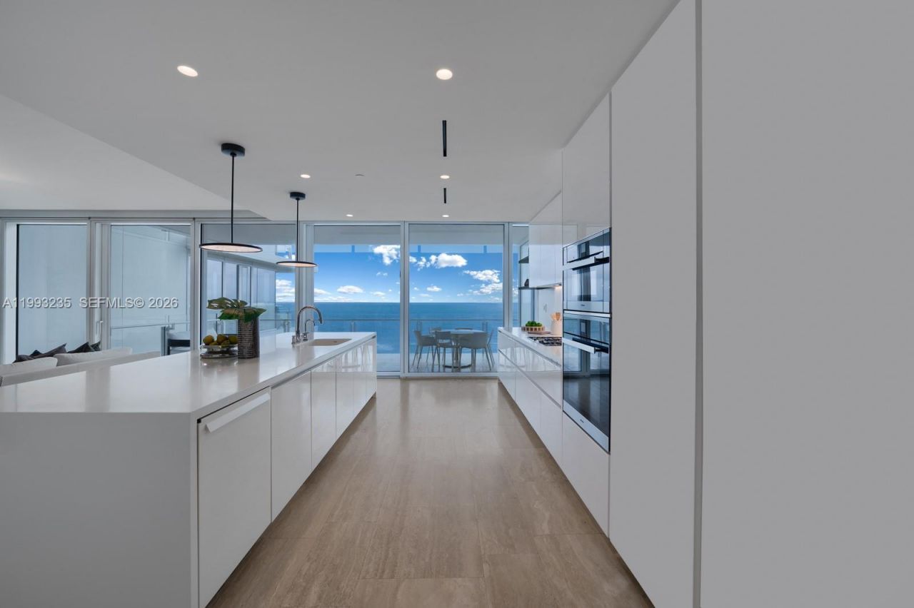 9111 Collins Ave , Unit N-717, Surfside, FL 33154 Photo