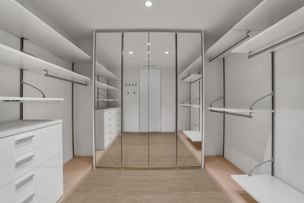 9111 Collins Ave , Unit N-717, Surfside, FL 33154 Photo