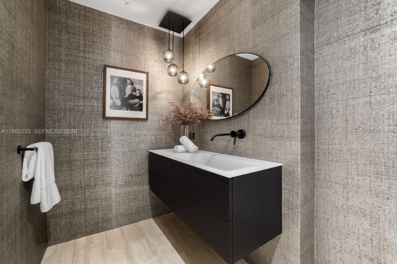 9111 Collins Ave , Unit N-717, Surfside, FL 33154 Photo