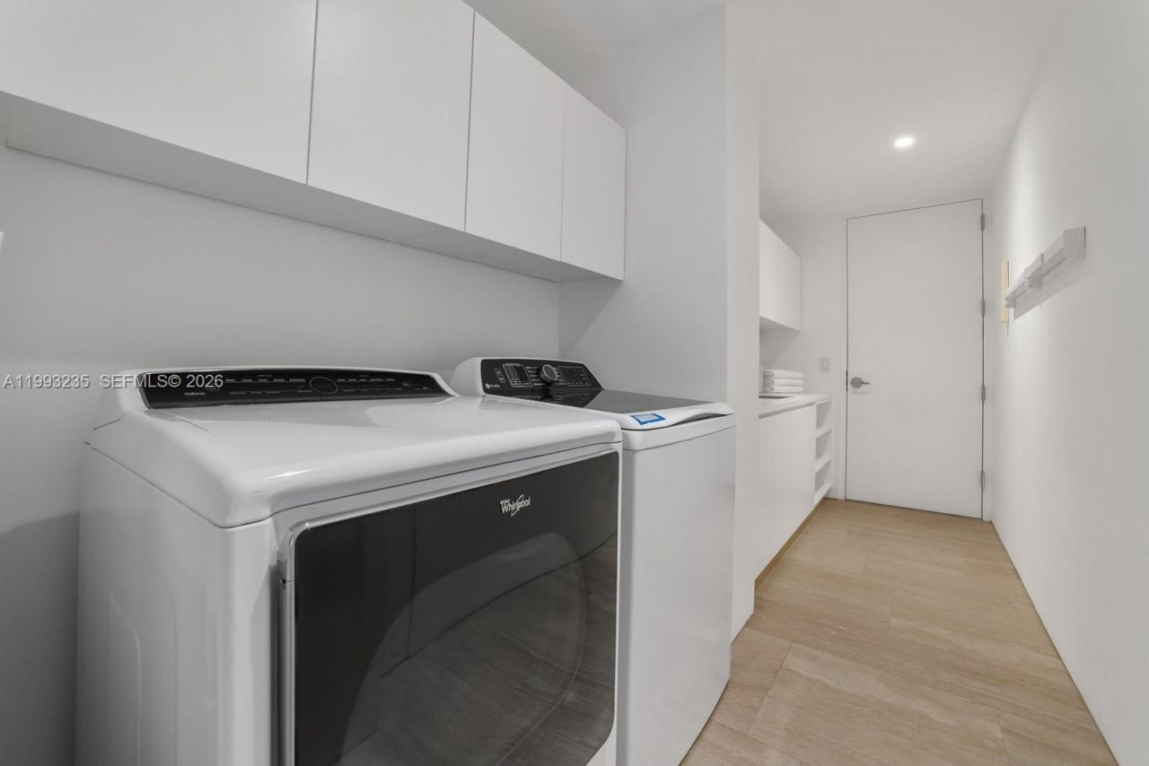 9111 Collins Ave , Unit N-717, Surfside, FL 33154 Photo