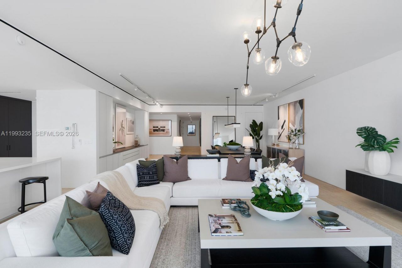 9111 Collins Ave , Unit N-717, Surfside, FL 33154 Photo