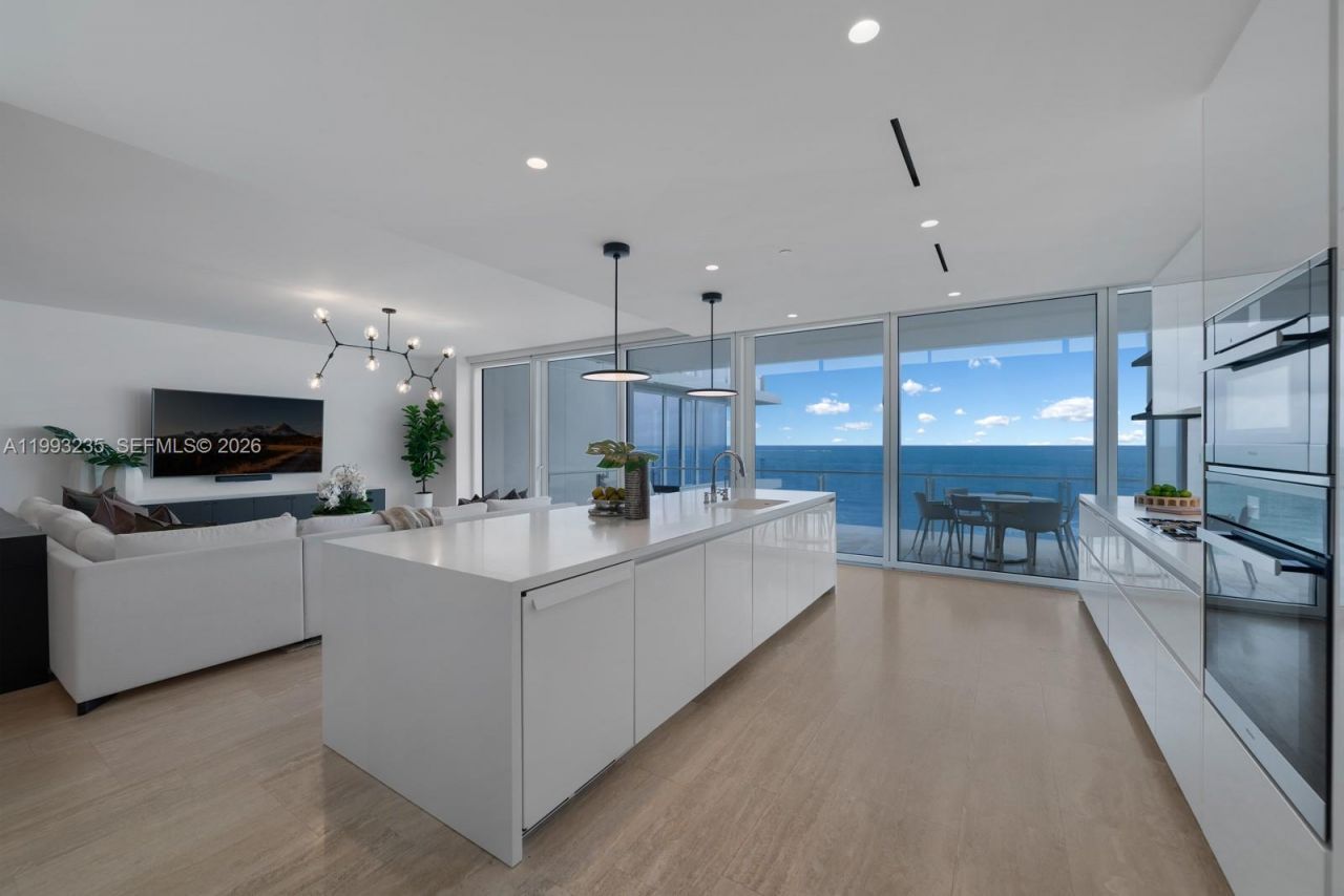 9111 Collins Ave , Unit N-717, Surfside, FL 33154 Photo