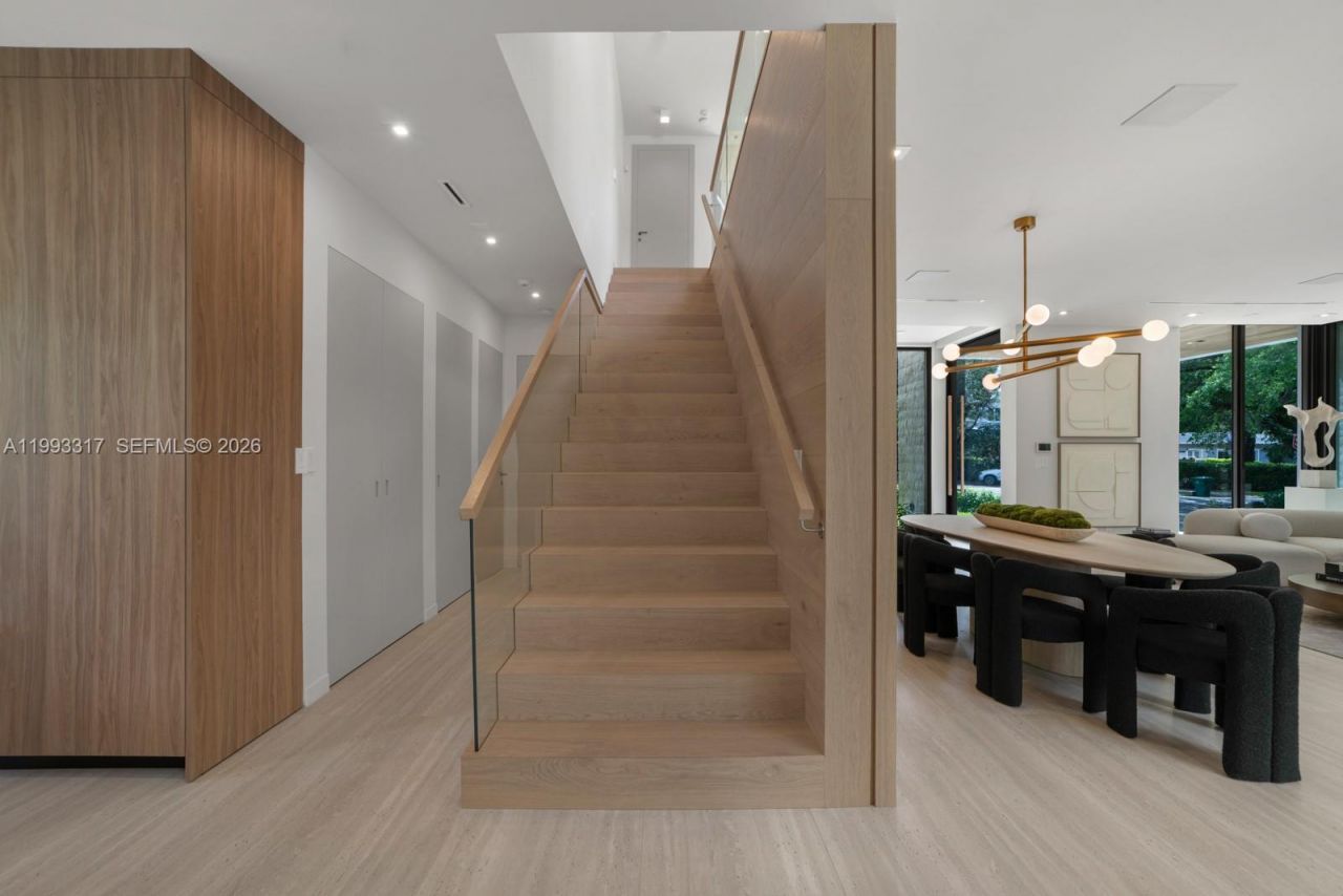 4095 Hardie Ave, Miami, FL 33133 Photo