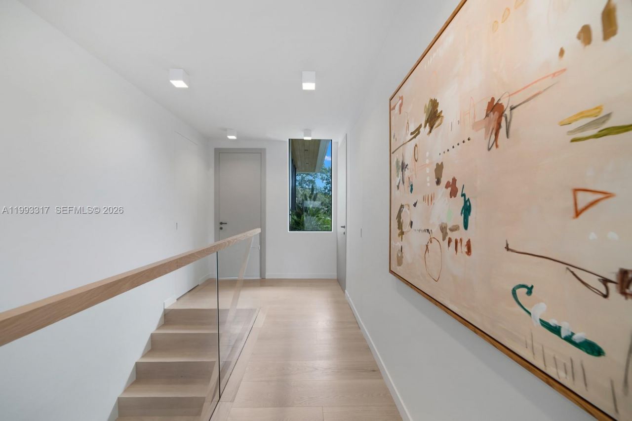 4095 Hardie Ave, Miami, FL 33133 Photo