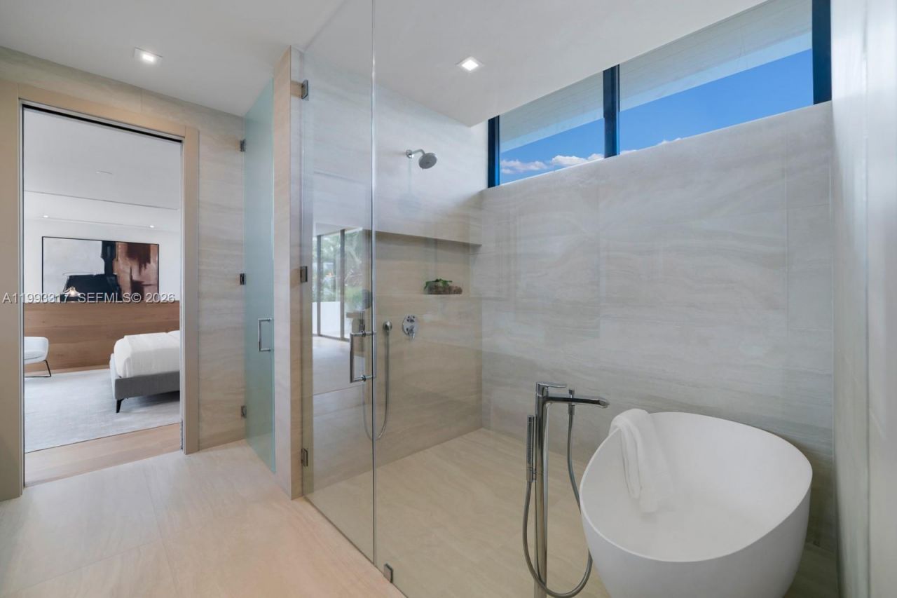 4095 Hardie Ave, Miami, FL 33133 Photo