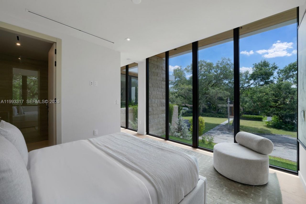 4095 Hardie Ave, Miami, FL 33133 Photo