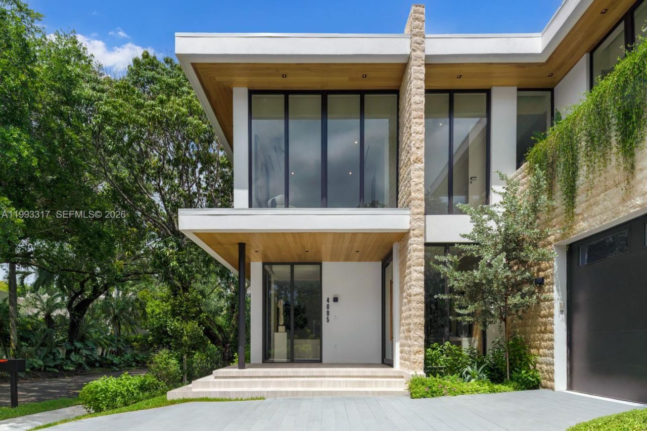 4095 Hardie Ave, Miami, FL 33133 Photo