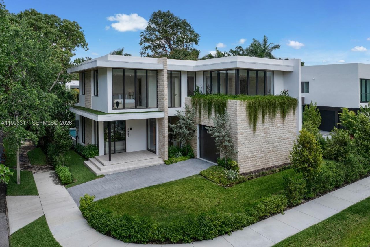 4095 Hardie Ave, Miami, FL 33133 Photo