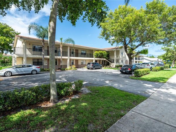 8705 NW 38th Dr , Unit 3A, Coral Springs, FL 33065