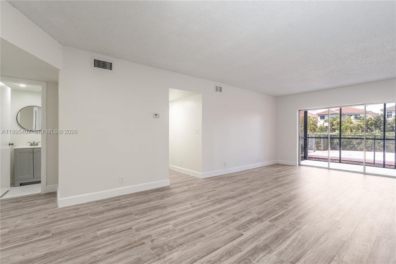 8705 NW 38th Dr, Unit 3A, Coral Springs, FL 33065 Photo