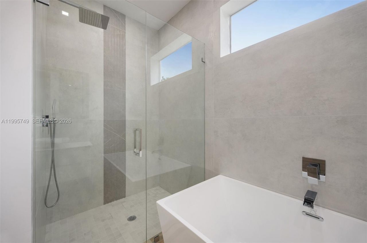 3162 Plaza St, Coconut Grove, FL 33133 Photo