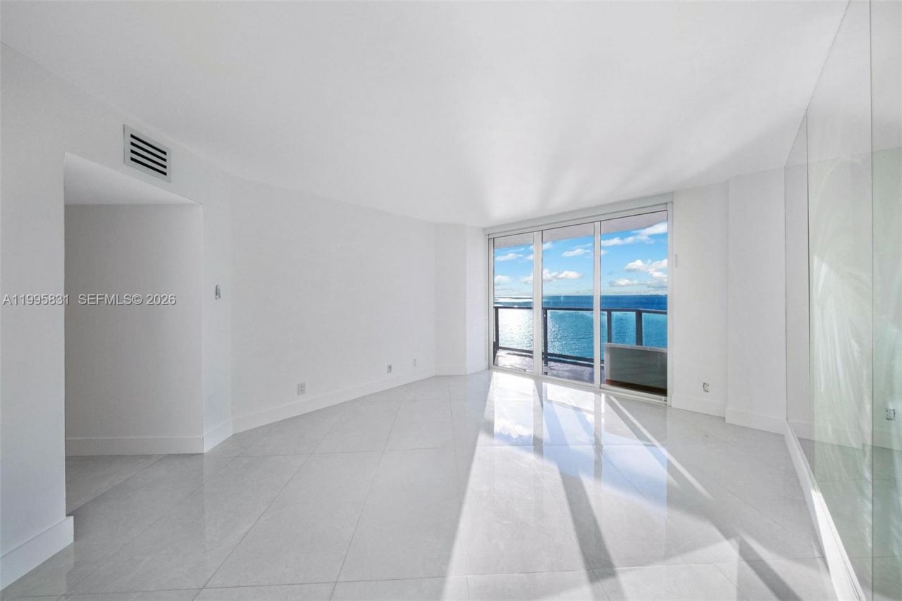16485 Collins Ave , Unit 2438, Sunny Isles Beach, FL 33160 Photo