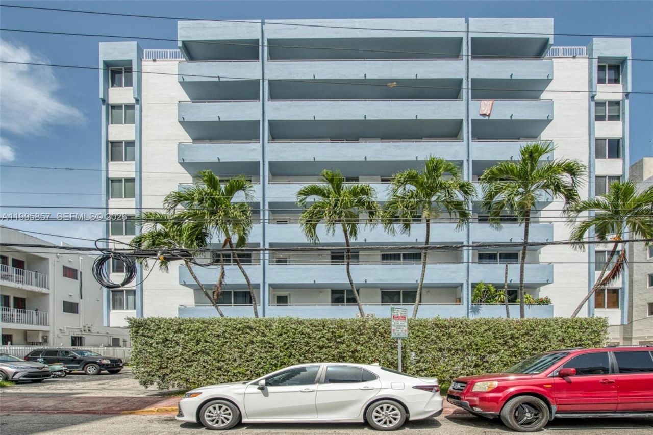 1658 Bay Rd, Unit 701, Miami Beach, FL 33139 Photo