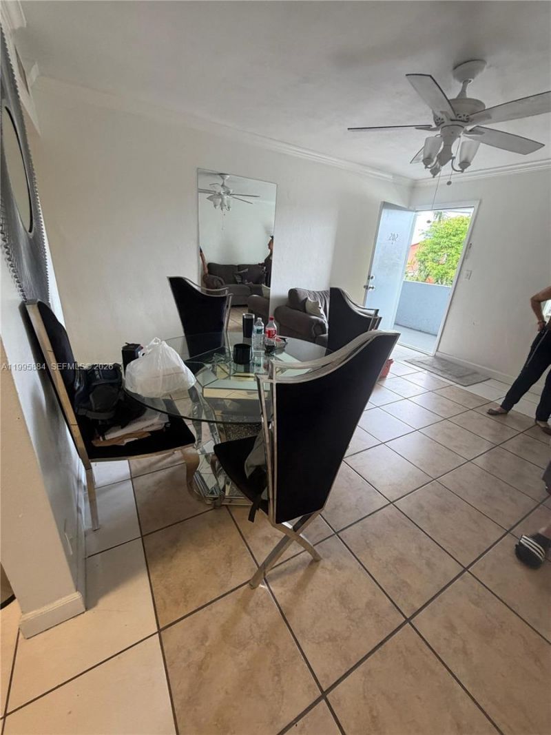 11005 SW 1st St, Unit 202, Sweetwater, FL 33174 Photo