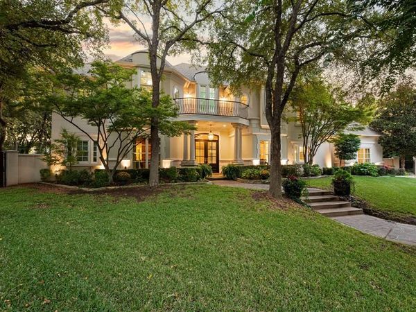 802 Carriage Court, Southlake, TX 76092