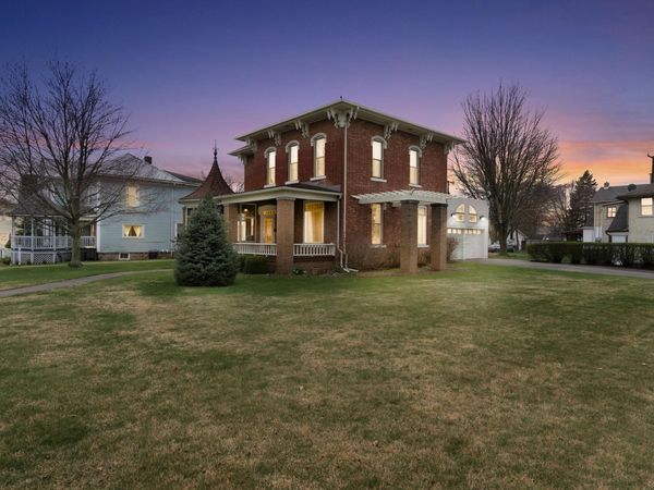 208 S Morton Street, Kendallville, IN 46755