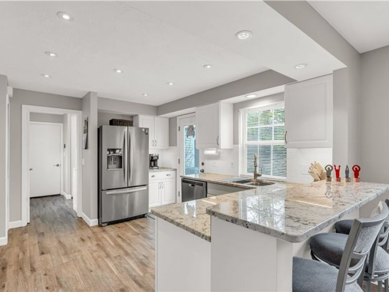 16460 Georgetown Court , Strongsville, OH 44136 Photo 12