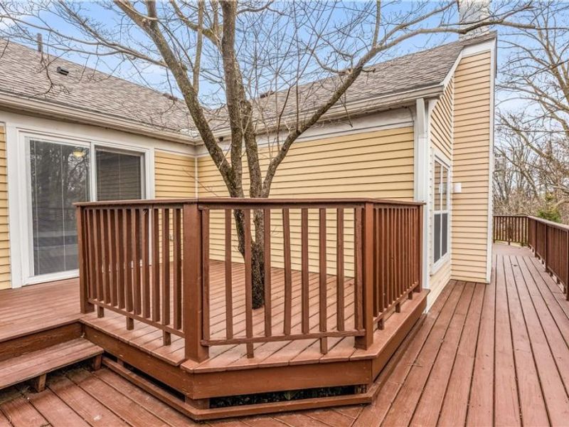 16460 Georgetown Court , Strongsville, OH 44136 Photo 32