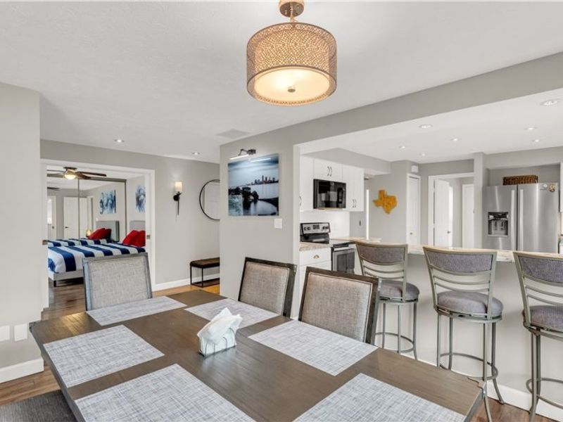 16460 Georgetown Court , Strongsville, OH 44136 Photo 4