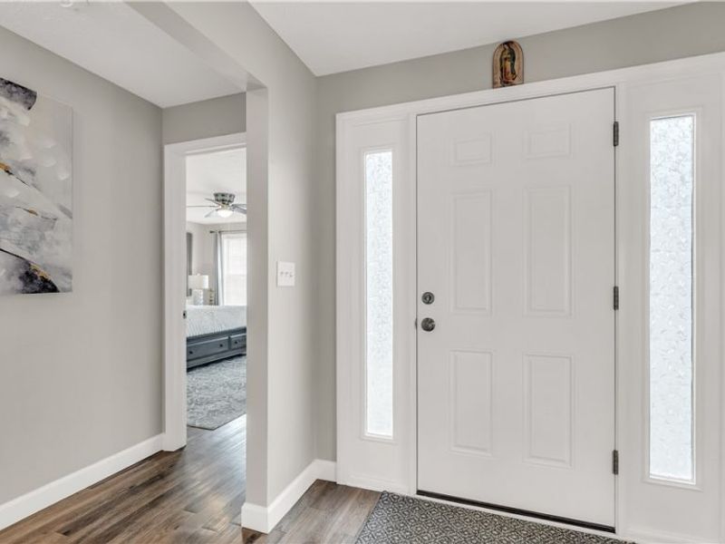 16460 Georgetown Court , Strongsville, OH 44136 Photo 6