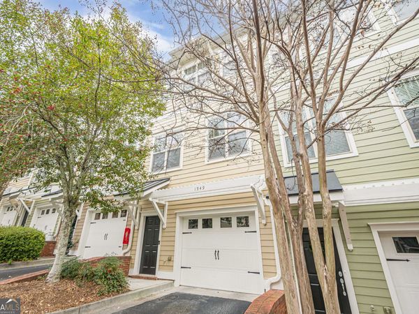1949 Sterling Oaks Circle NE, Unit 13, Atlanta, GA 30319