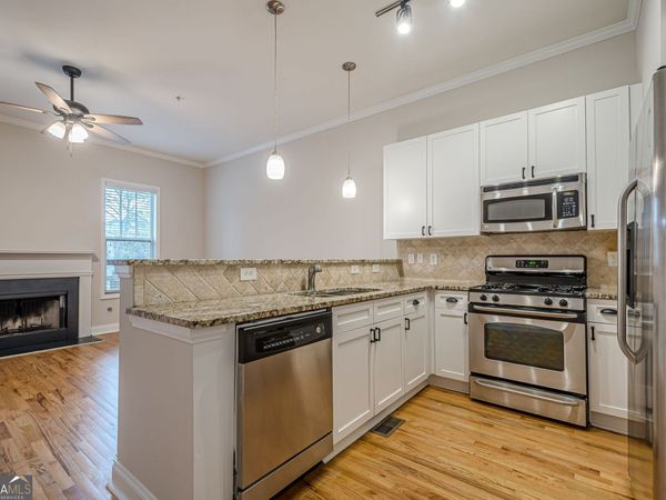 1949 Sterling Oaks Circle NE, Unit 13, Atlanta, GA 30319