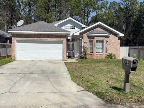 6004 E Jackson Street, Bay Saint Louis, MS 39520
