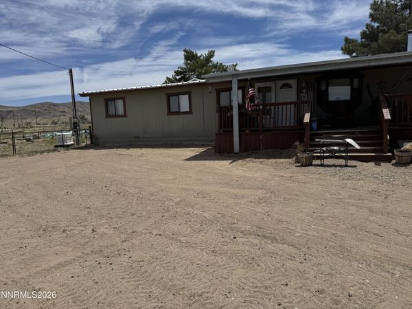5 Rhoda Lane, Yerington, NV 89447