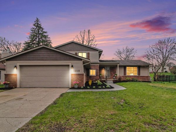1215 Morehead Court, Ann Arbor, MI 48103