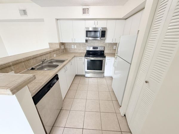 1749 Village Boulevard, Unit 304, West Palm Beach, FL 33409