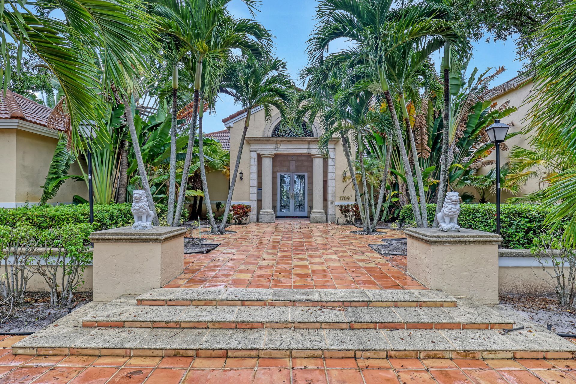 1749 Village Boulevard, Unit 304, West Palm Beach, FL 33409 Photo