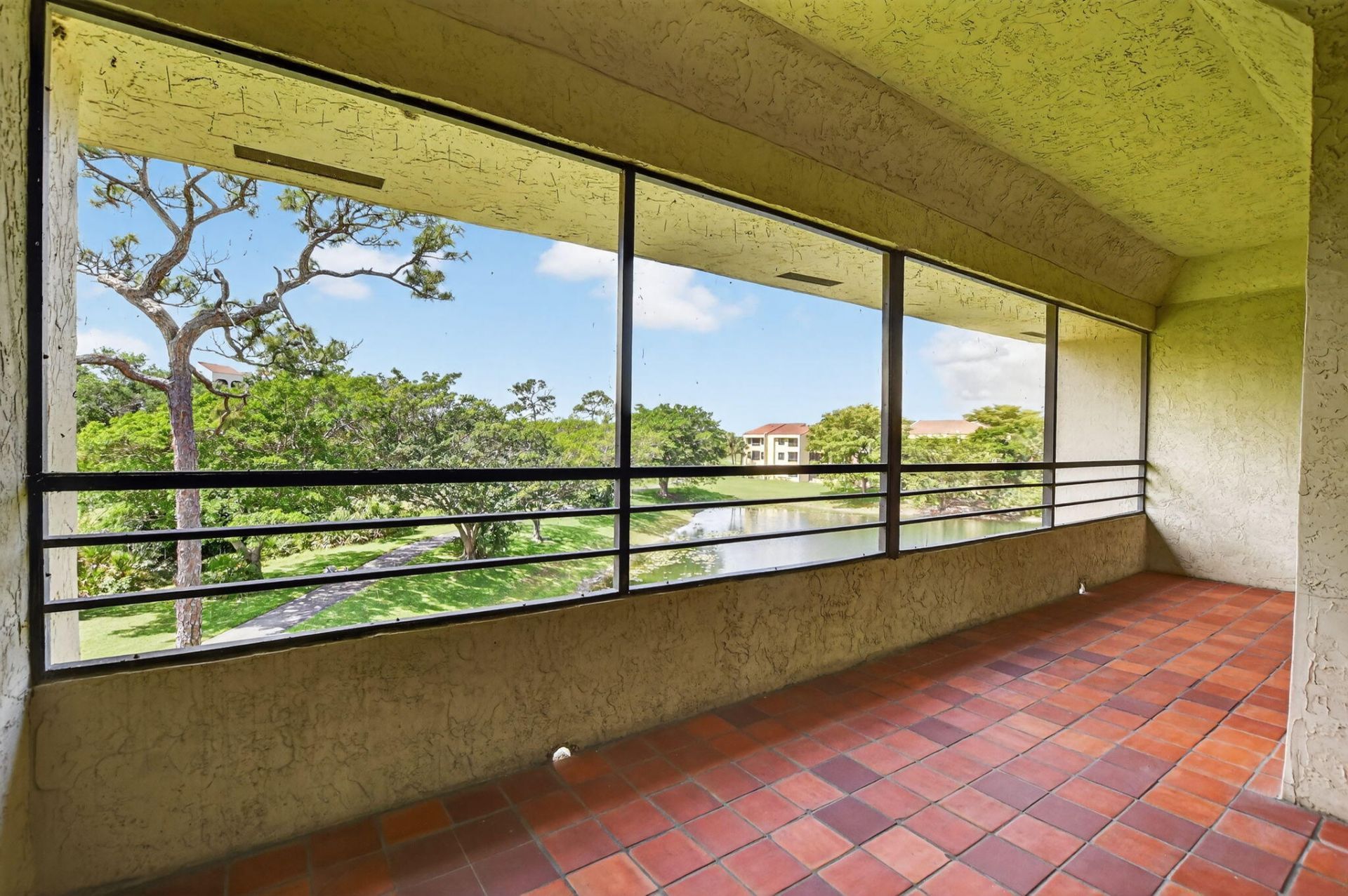 7472 La Paz Boulevard, Unit 304, Boca Raton, FL 33433 Photo