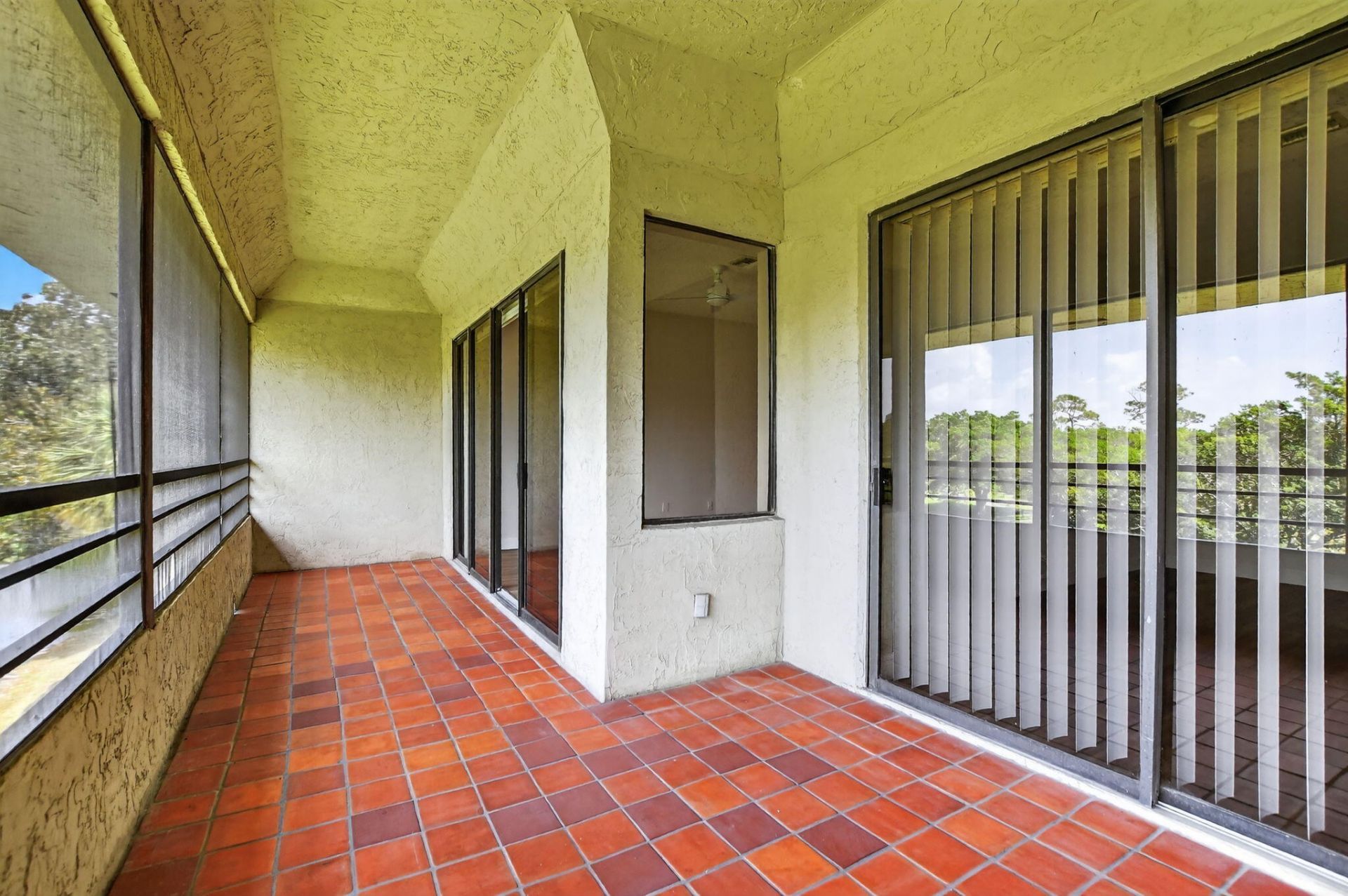7472 La Paz Boulevard, Unit 304, Boca Raton, FL 33433 Photo