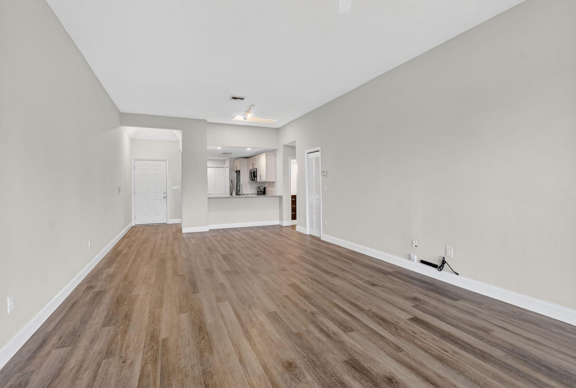 7472 La Paz Boulevard, Unit 304, Boca Raton, FL 33433 Photo