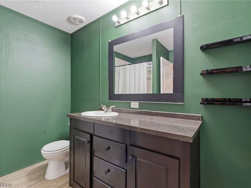 562 La Vista Road W, Lodi, OH 44254 Photo 12