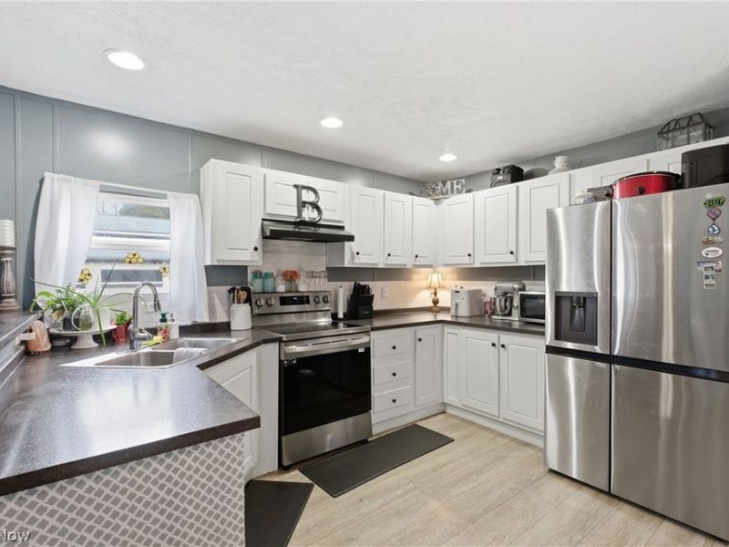 562 La Vista Road W, Lodi, OH 44254 Photo 5