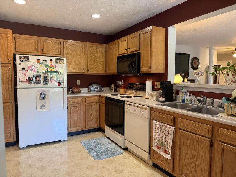 218 Langshire Court, Florence, KY 41042 Photo 8