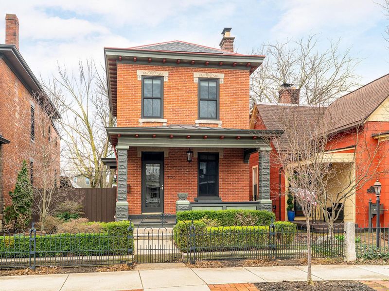 105 E Mithoff Street , Columbus, OH 43206 Photo 1