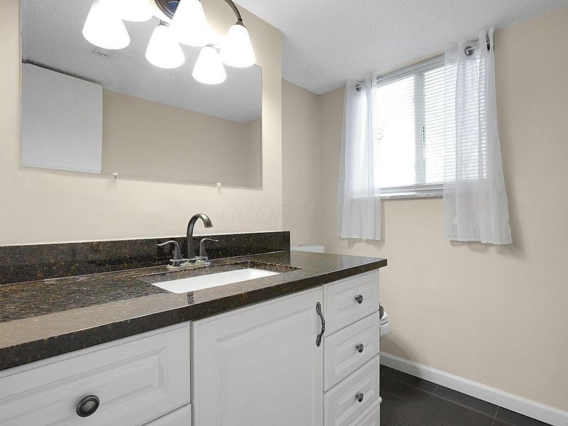 2162 Trent Road, Columbus, OH 43229 Photo 23